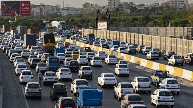 پیش بینی تردد بیش از ۲ میلیون و ۹۰۰ هزار خودروی سواری در جاده‌های کشور